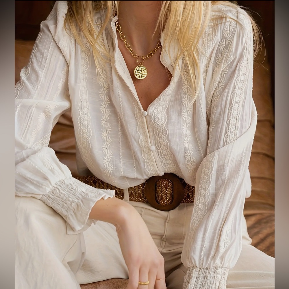 Southwest Elegant Cream Embroidered Blouse NWT